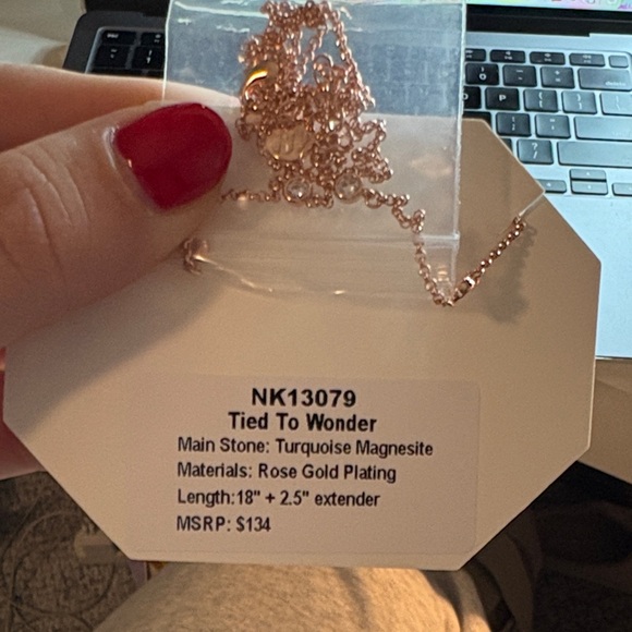 Bomb Party Necklace December 2025 - Picture 3 of 4